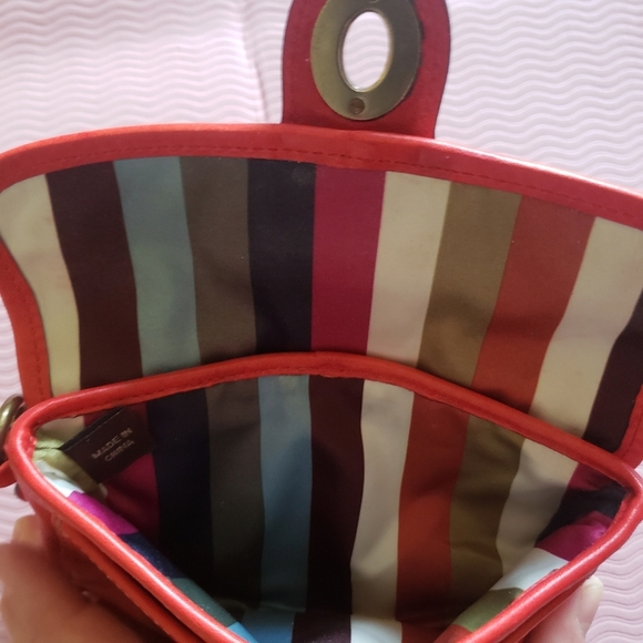 Coach Y2K 65th Anniversary Striped Legacy Lining Gigi Wristlet w Turnlock  Red - Picture 5 of 16